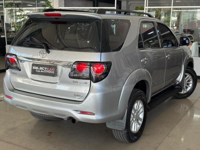 Toyota SW4 Srv 4X4 - foto 6
