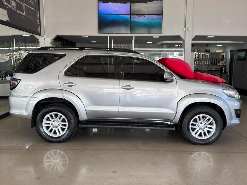 Toyota SW4 Srv 4X4 - foto 4