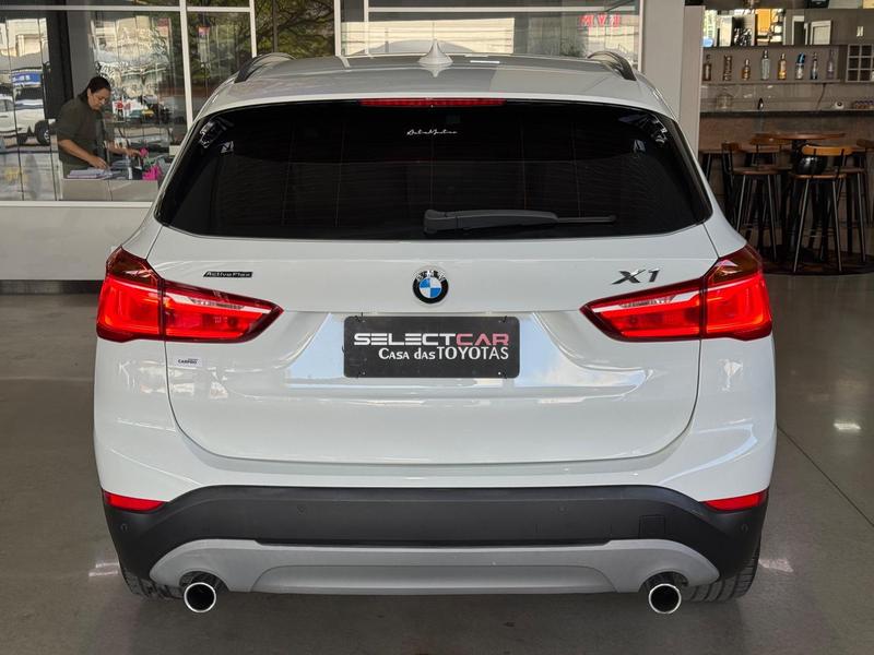 BMW X1 2.0 Sdrive 20i Active Flex Automático - foto 7