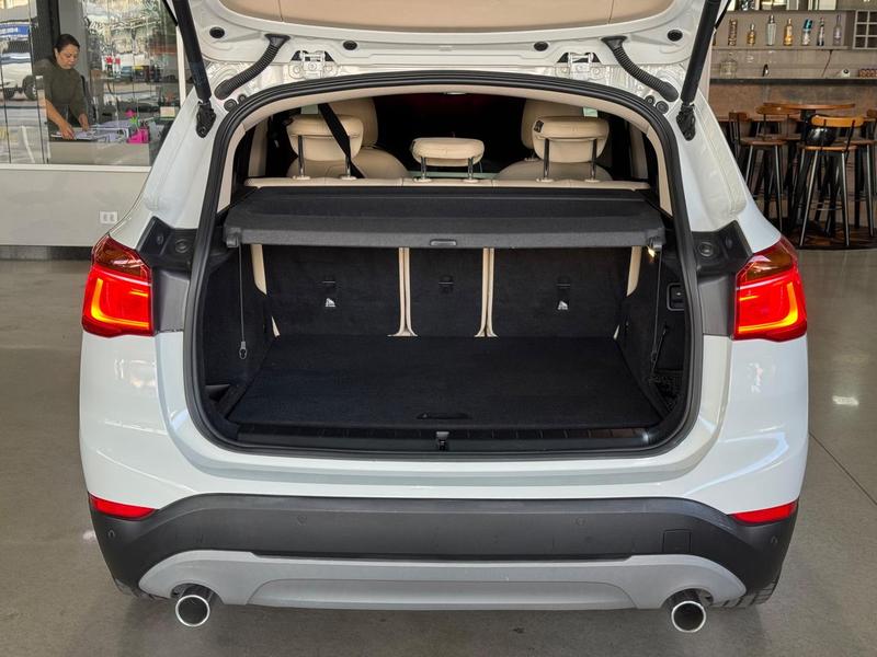 BMW X1 2.0 Sdrive 20i Active Flex Automático - foto 19