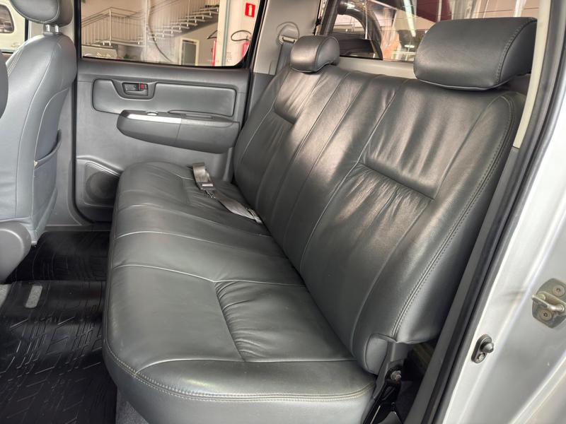 Toyota Hilux Cd Sr Automática 3.0 4X4 - foto 18