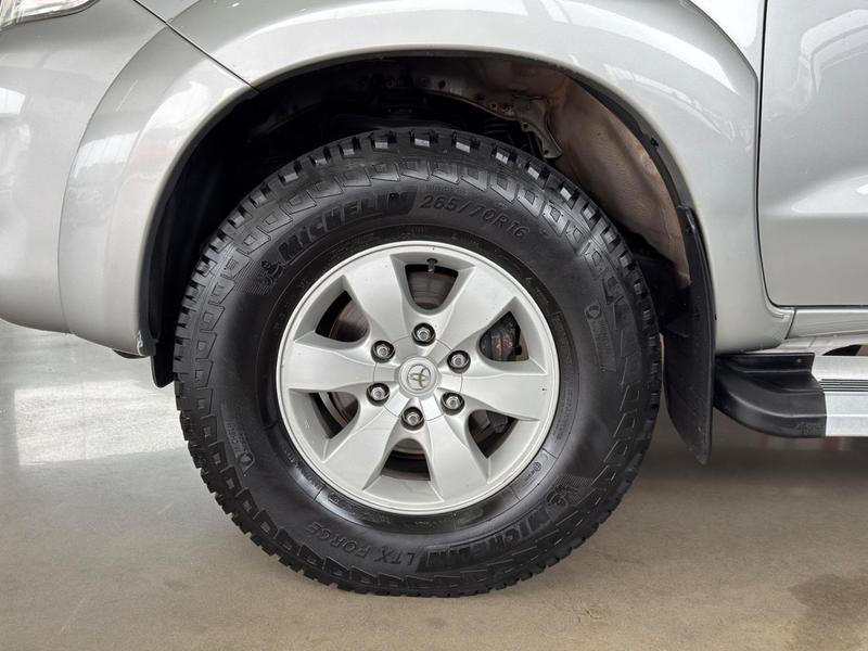 Toyota Hilux Cd Sr Automática 3.0 4X4 - foto 19