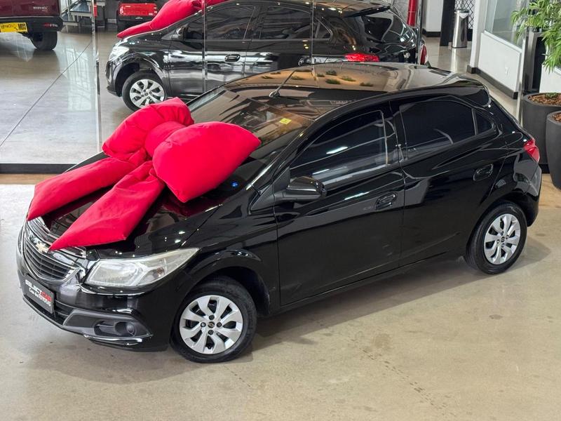 Chevrolet Onix 10mt LT - foto 9