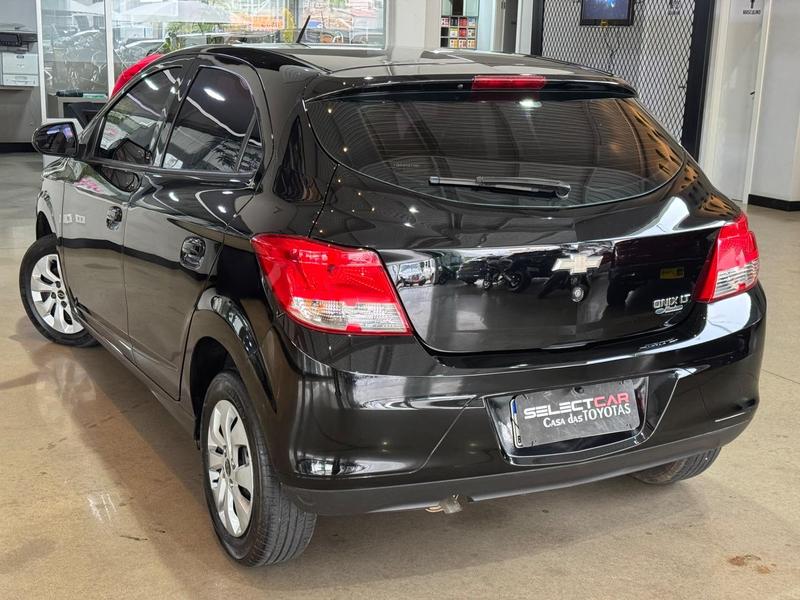 Chevrolet Onix 10mt LT - foto 8
