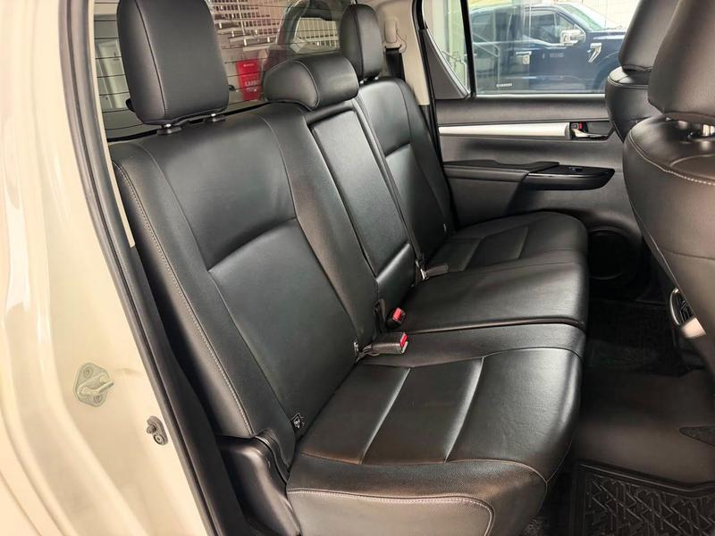 Toyota Hilux 28 Srv 4X4 Cd 16V Diesel 4P Automático - foto 18