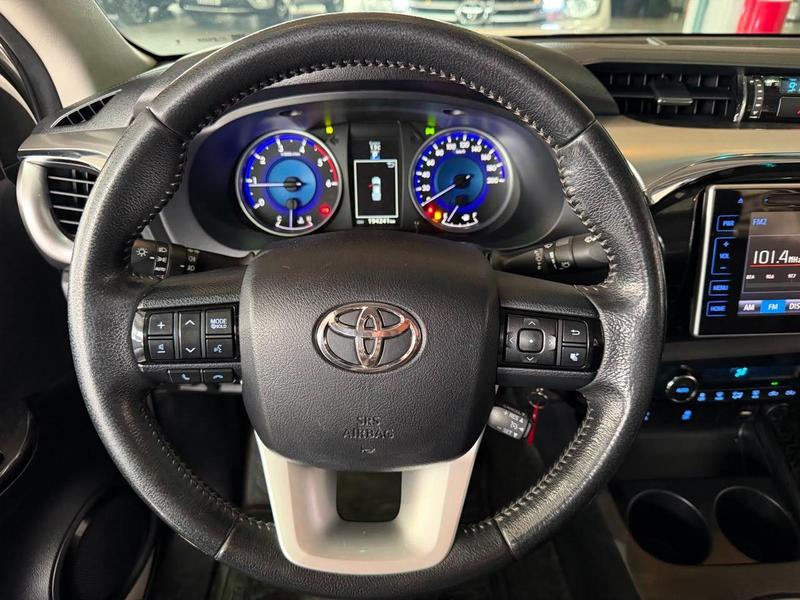 Toyota Hilux 28 Srv 4X4 Cd 16V Diesel 4P Automático - foto 11