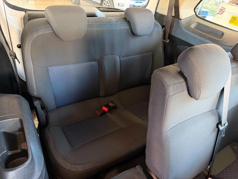 Chevrolet Spin 18l At - foto 18