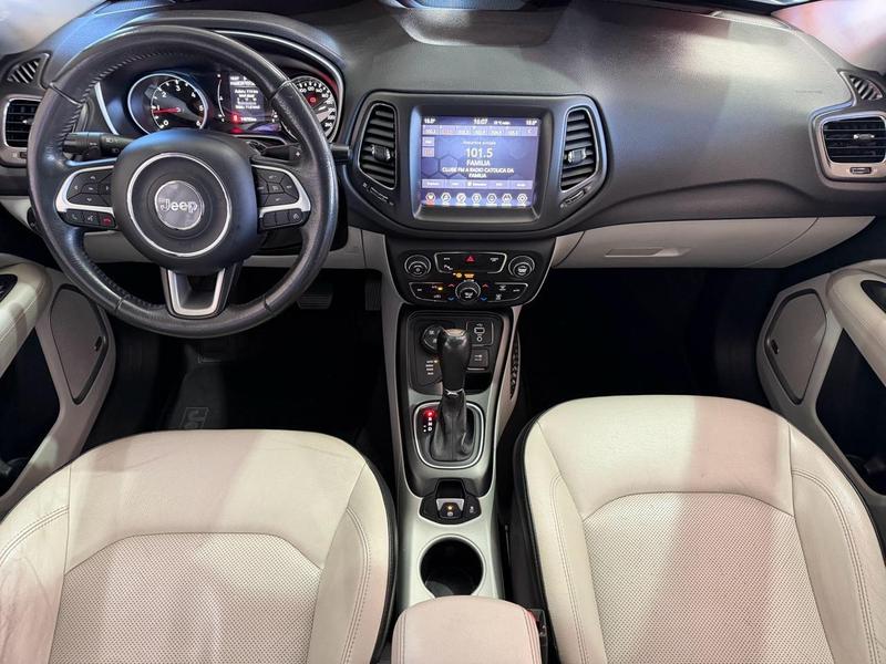 Jeep Compass Longitude 2.0 4X4 Dies 16V Automático - foto 16