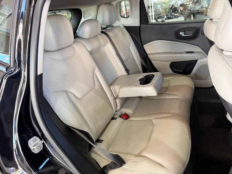 Jeep Compass Longitude 2.0 4X4 Dies 16V Automático - foto 12