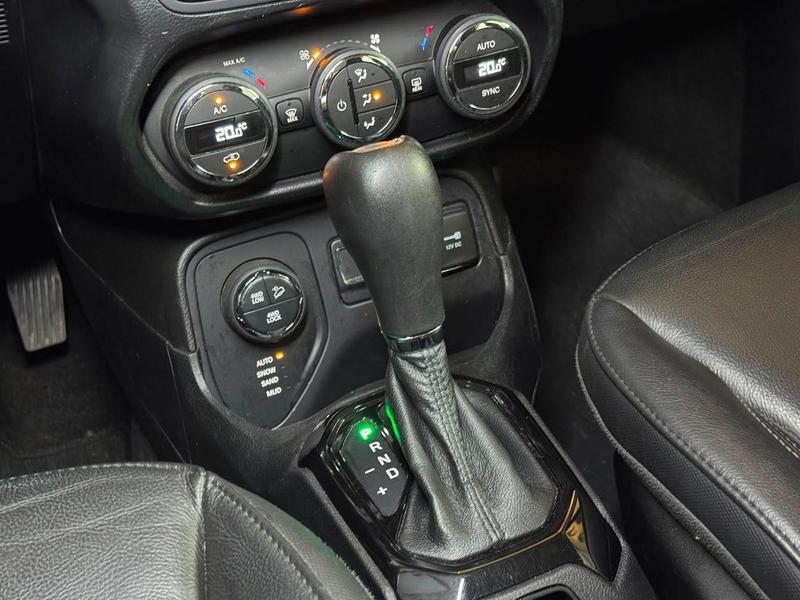 Jeep Renegade Limited 2.0 Tb Diesel 4X4 Automático - foto 14