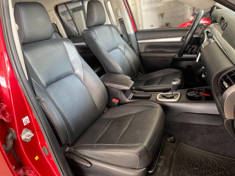 Toyota Hilux 28 Srx 4X4 28 TDI 16V Diesel Automático - foto 15