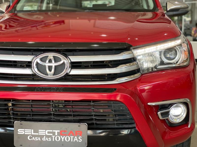 Toyota Hilux 28 Srx 4X4 28 TDI 16V Diesel Automático - foto 17