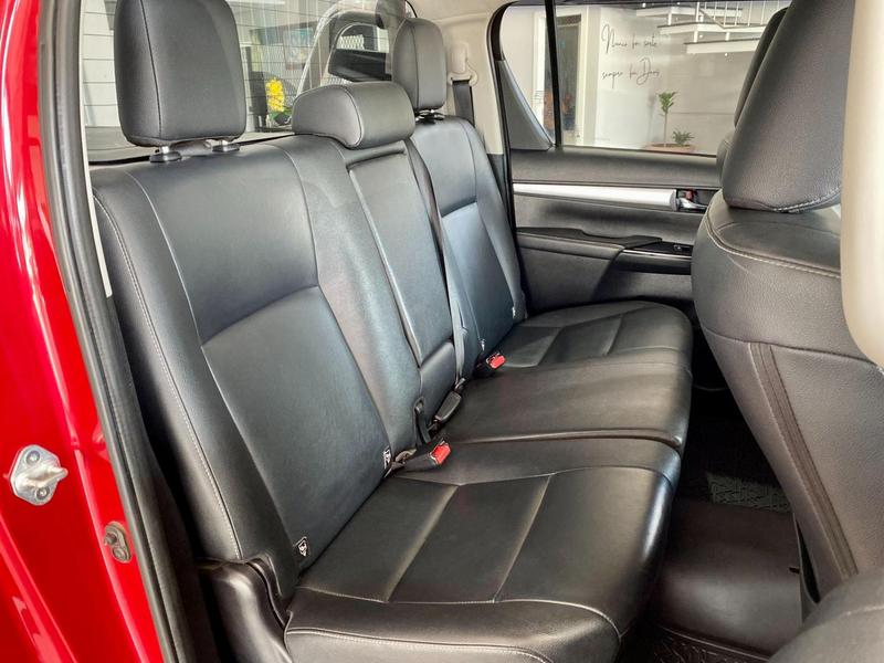 Toyota Hilux 28 Srx 4X4 28 TDI 16V Diesel Automático - foto 16