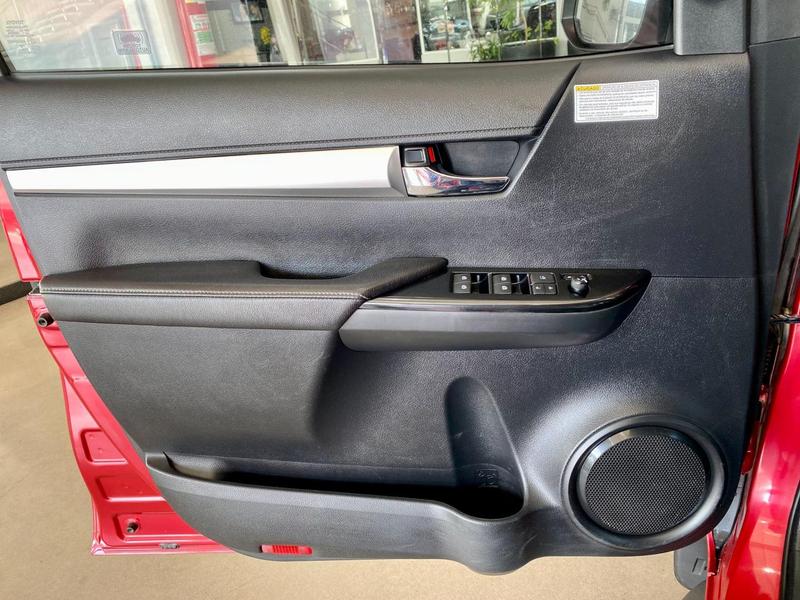 Toyota Hilux 28 Srx 4X4 28 TDI 16V Diesel Automático - foto 14