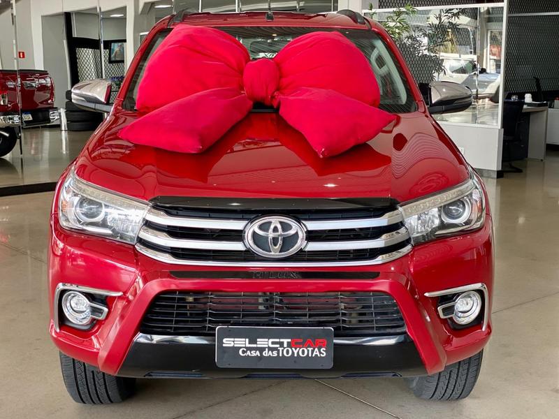 Toyota Hilux 28 Srx 4X4 28 TDI 16V Diesel Automático - foto 2