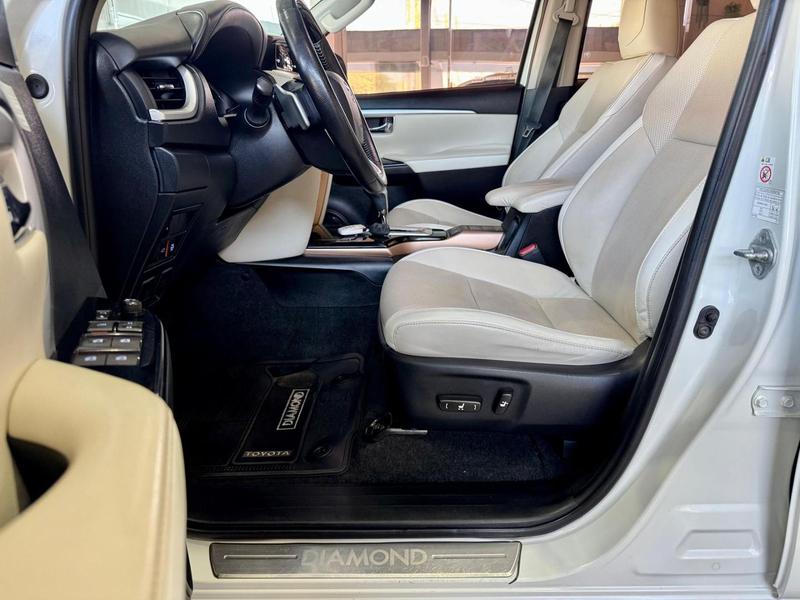 Toyota SW4 Diamond 28 Tb 4X4 Die Automático - foto 17