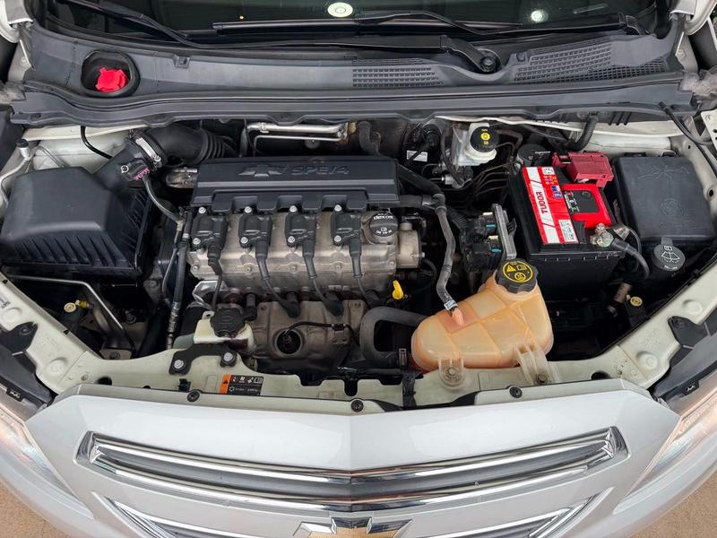 Chevrolet Prisma 14mt LT - foto 18