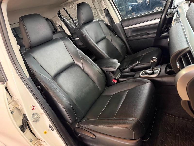 Toyota Hilux Cd Srx 4X4 28 TDI 16V Diesel Automático - foto 17