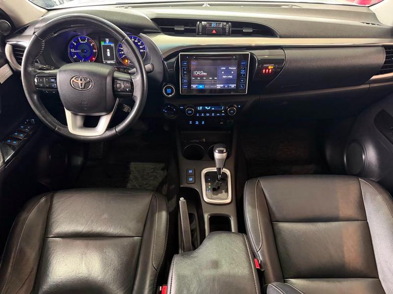 Toyota Hilux Cd Srx 4X4 28 TDI 16V Diesel Automático - foto 10