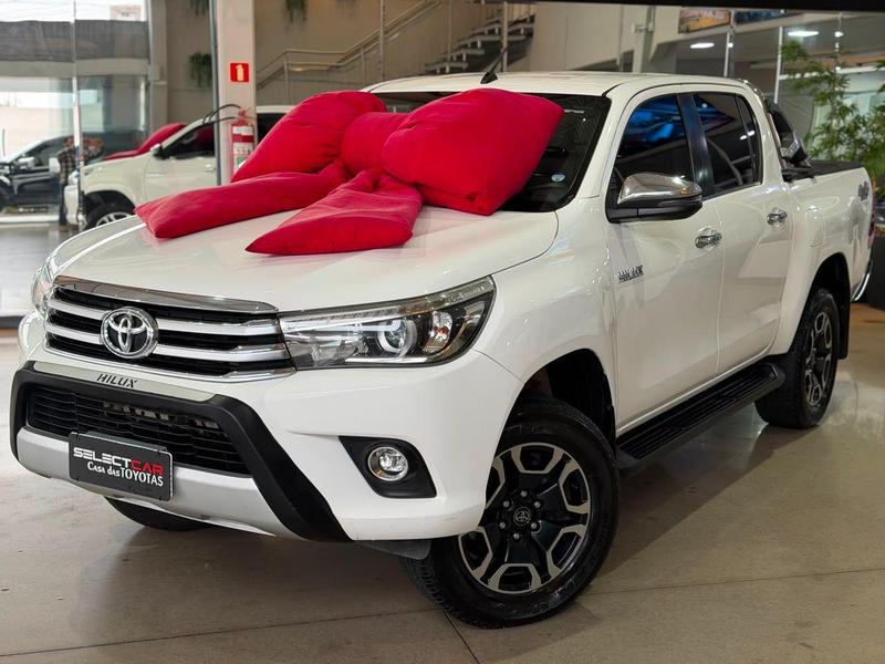 Toyota Hilux Cd Srx 4X4 28 TDI 16V Diesel Automático - foto 3