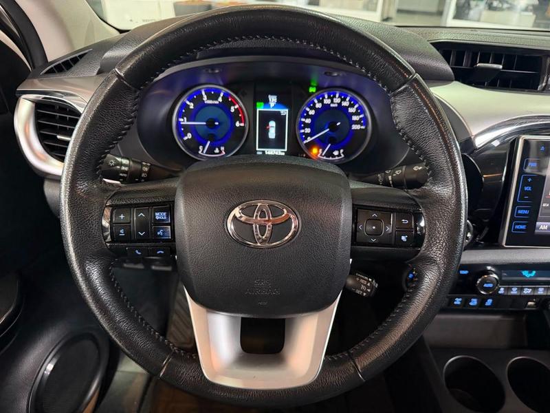 Toyota Hilux Cd Srx 4X4 28 TDI 16V Diesel Automático - foto 12