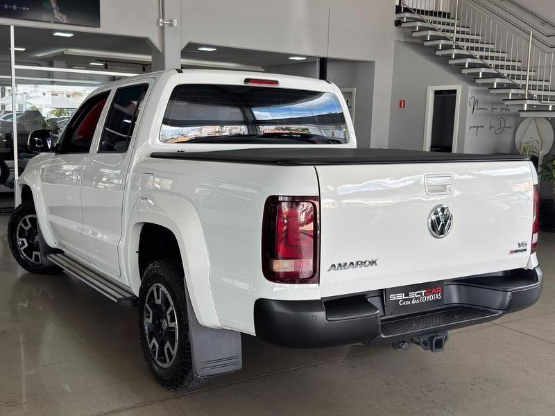 Volkswagen Amarok Comfor 3.0 V6 TDI 4X4 Dies Automático - foto 8