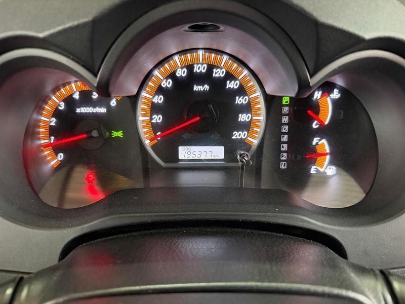 Toyota Hilux Cd Srv D4 D 4X4 3.0 TDI Diesel Automático - foto 12