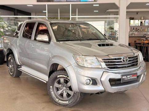 TOYOTA HILUX CD SRV D4-D 4X4 3.0 TDI DIESEL AUT