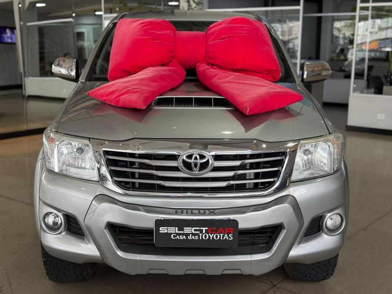 Toyota Hilux Cd Srv D4 D 4X4 3.0 TDI Diesel Automático - foto 2