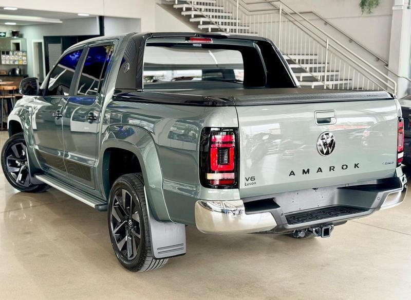 Volkswagen Amarok 3.0 V6 TDI Diesel Highline Extreme Cd 4X4 Automático - foto 8