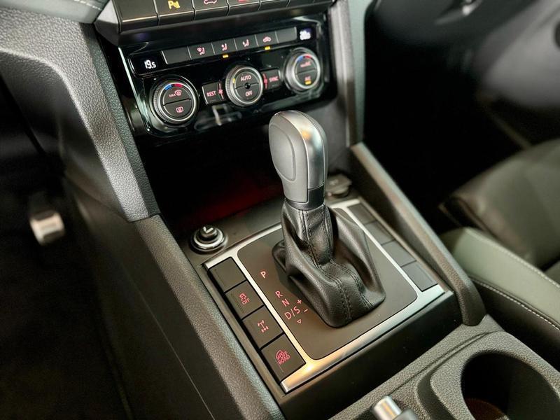 Volkswagen Amarok 3.0 V6 TDI Diesel Highline Extreme Cd 4X4 Automático - foto 14
