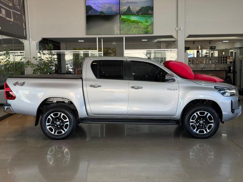 Toyota Hilux 28 Srv 4X4 Cd 16V Diesel 4P Automático - foto 4