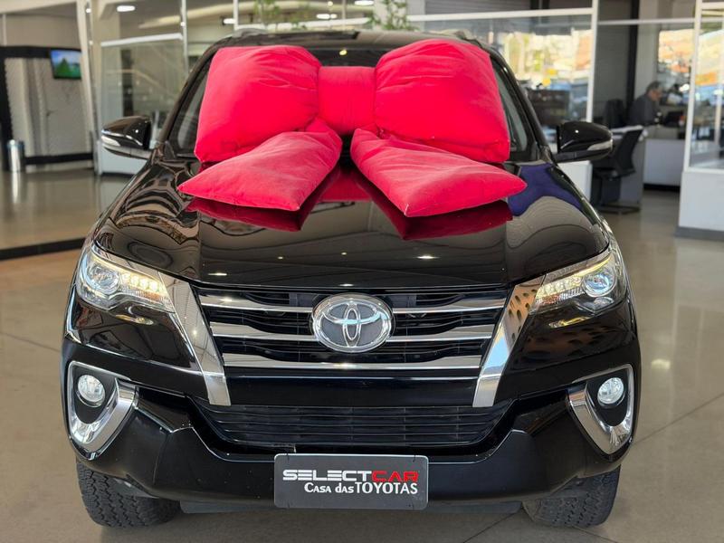 Toyota SW4 28 Srx 4X4 7 Lugares - foto 2