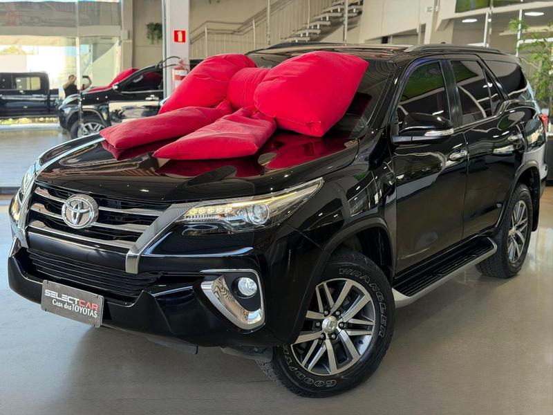 Toyota SW4 28 Srx 4X4 7 Lugares - foto 3