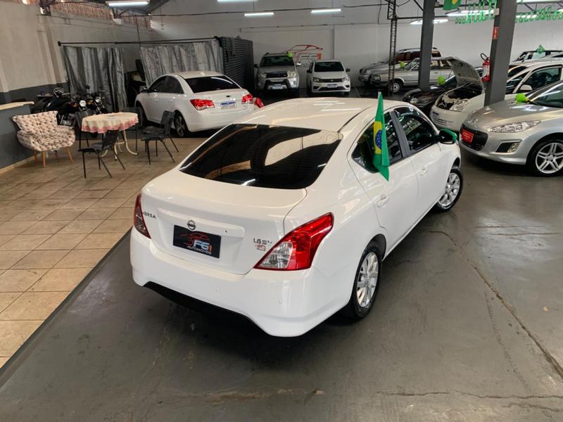 Nissan Versa Sv CVT ? - foto 5