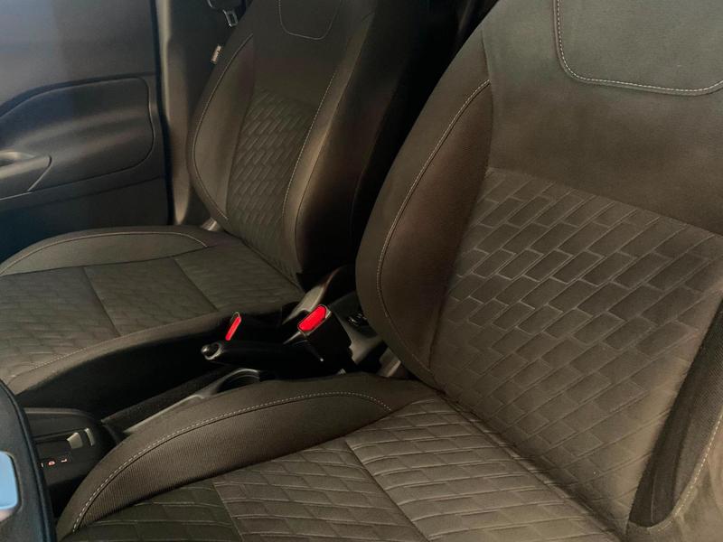Nissan Kicks Sense CVT - foto 11