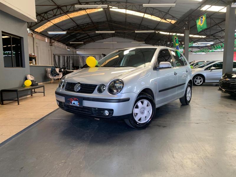 Volkswagen Polo 1.6 - foto 2