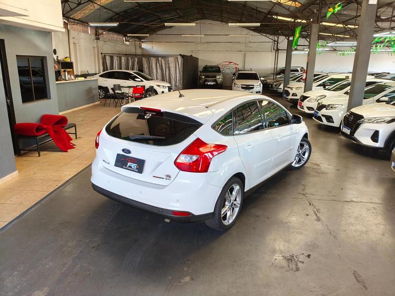 Ford Focus 2.0 ?? - foto 7