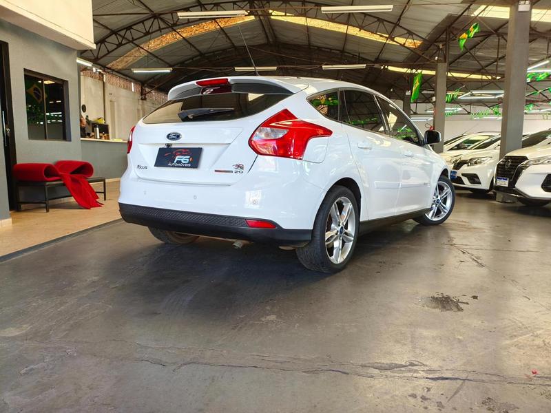 Ford Focus 2.0 ?? - foto 8