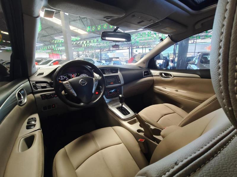 Nissan Sentra Unique - foto 12