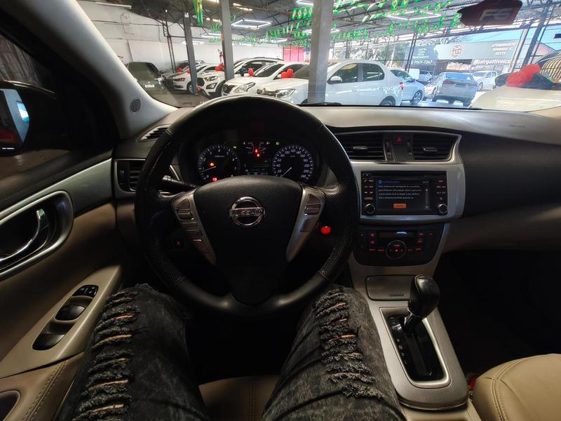 Nissan Sentra Unique - foto 9