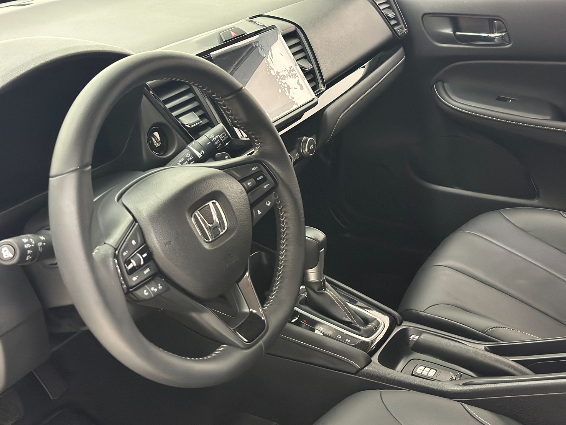 HONDA CITY HATCHBACK TOURING 1.5 FLEX 16V AUT 2024