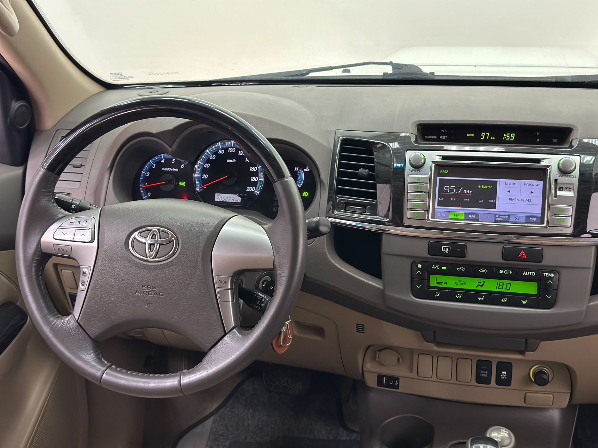 TOYOTA HILUX SW4 SRV 4X4 2012