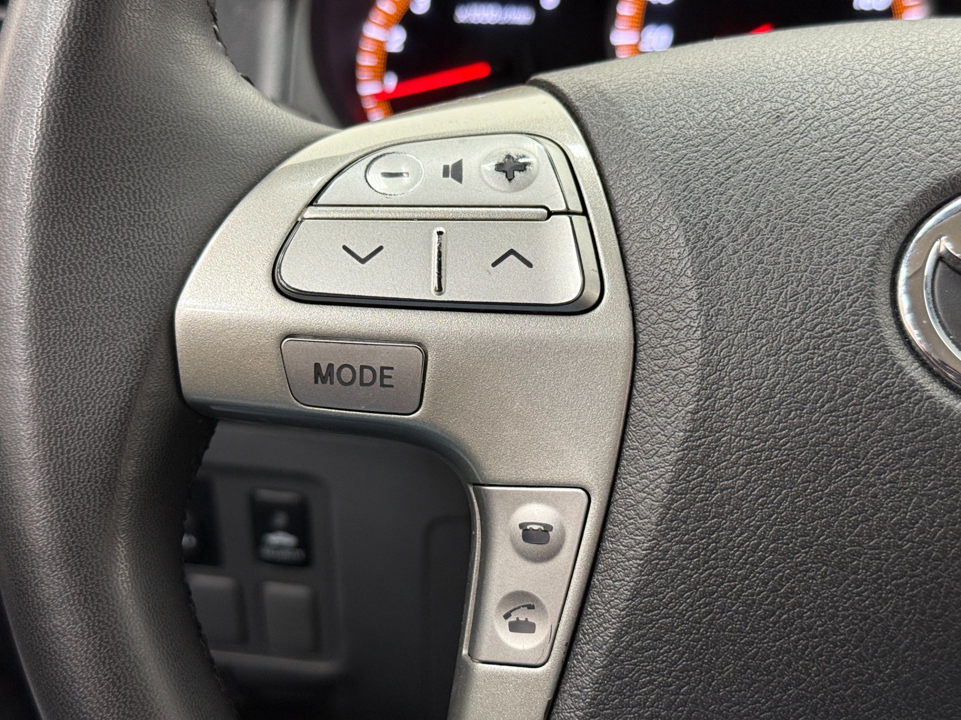 HILUX SRV 3.0 4X4 AUTOMATICA 2012