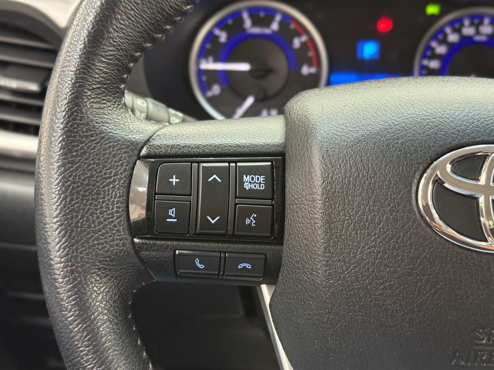 HILUX SR 2.8 CD 4X4 AUTOMATICA 2020