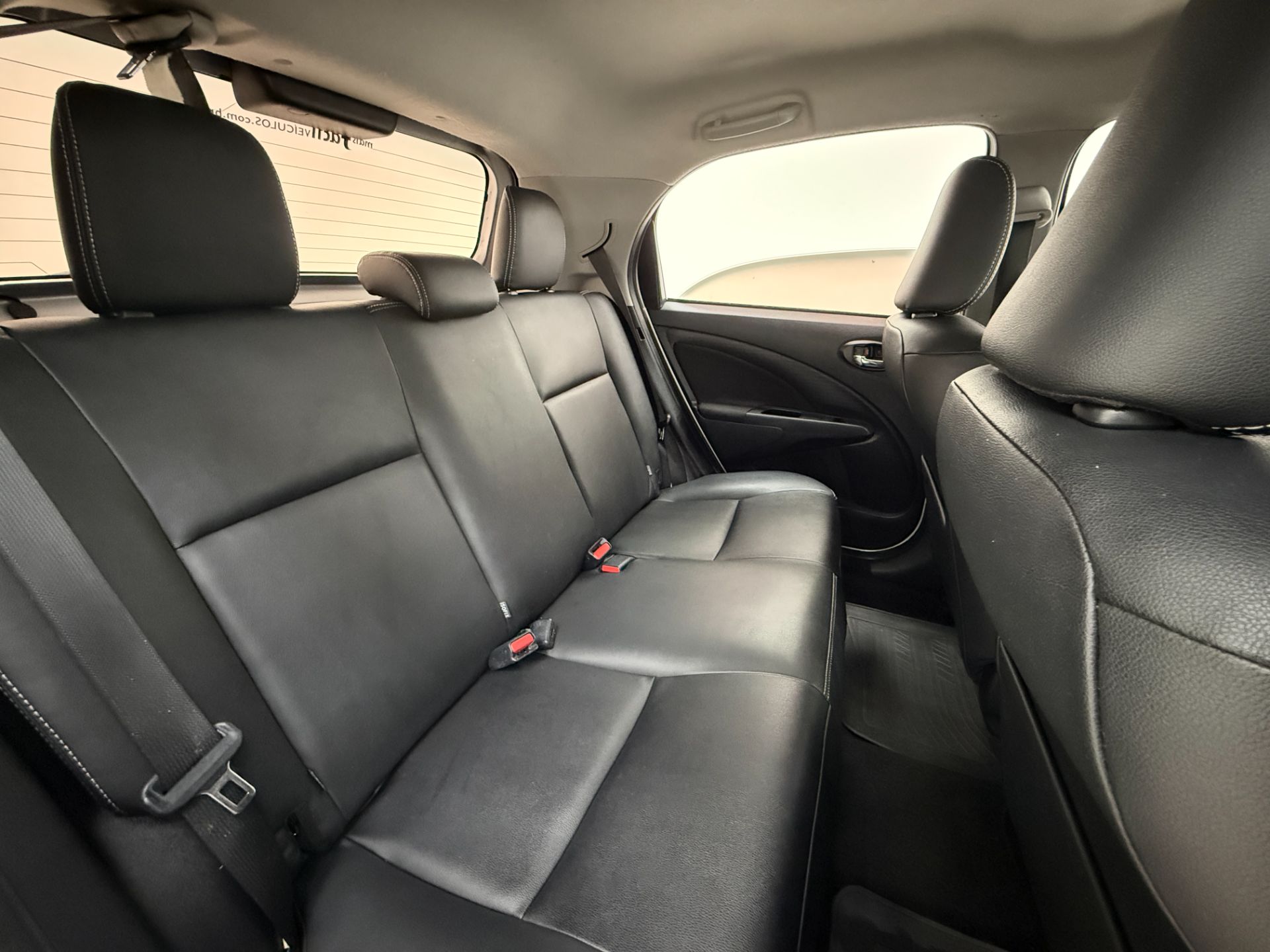 ETIOS CROSS 1.5 AT 2018