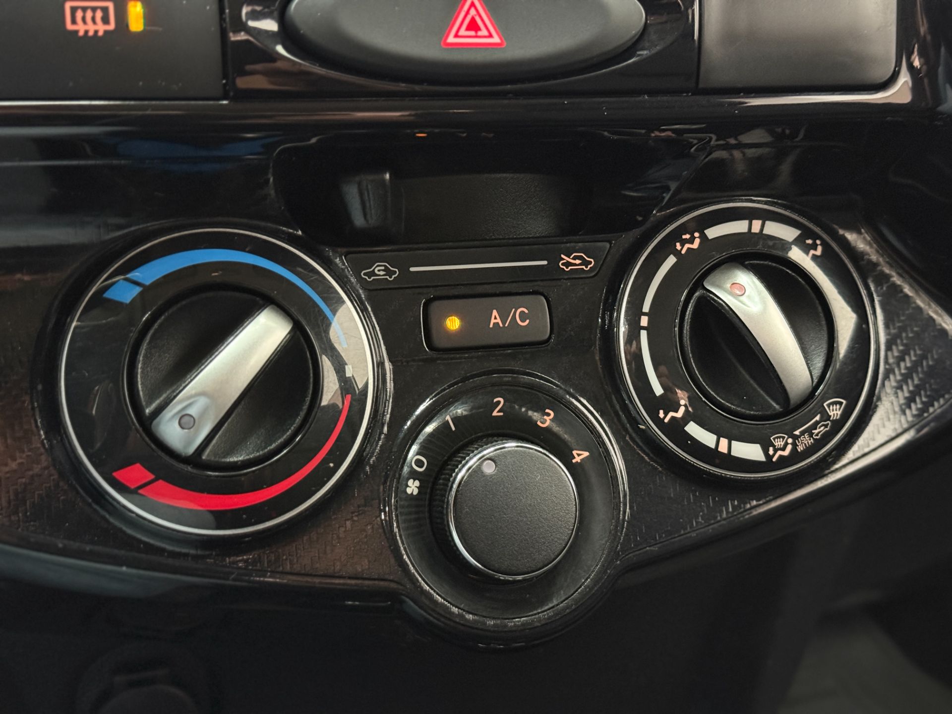 ETIOS CROSS 1.5 AT 2018
