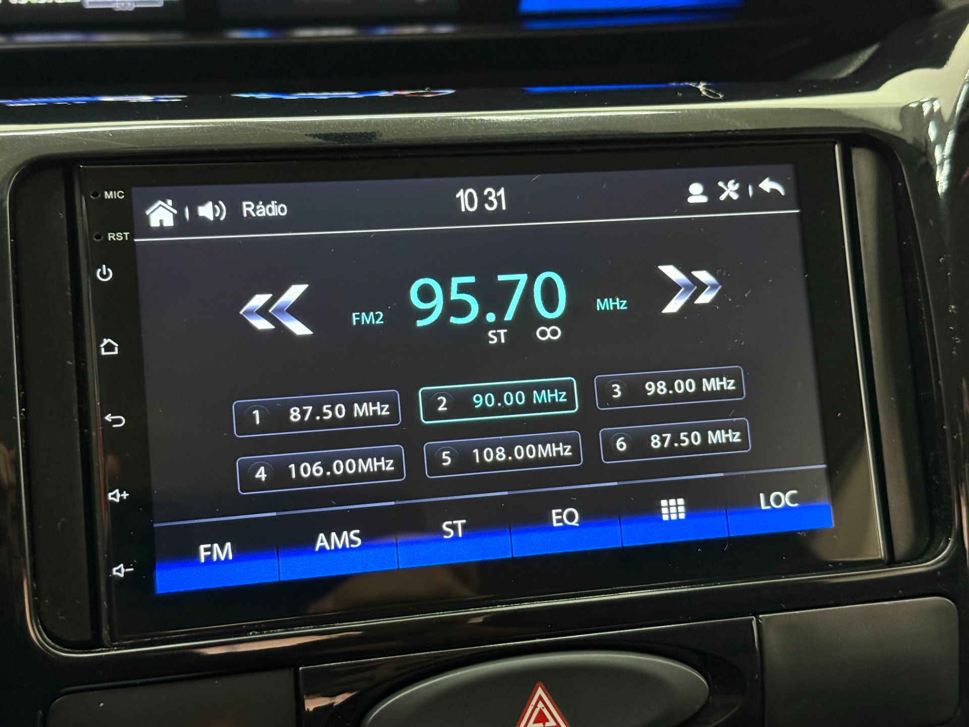 ETIOS CROSS 1.5 AT 2018