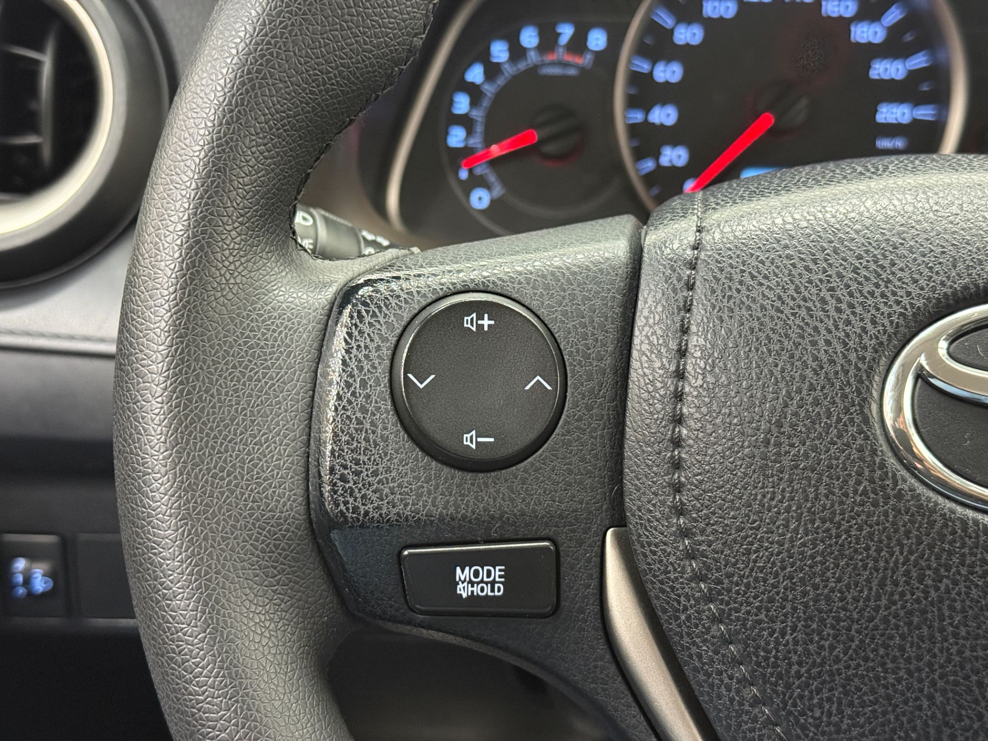 TOYOTA RAV4 20L 4X2 2014