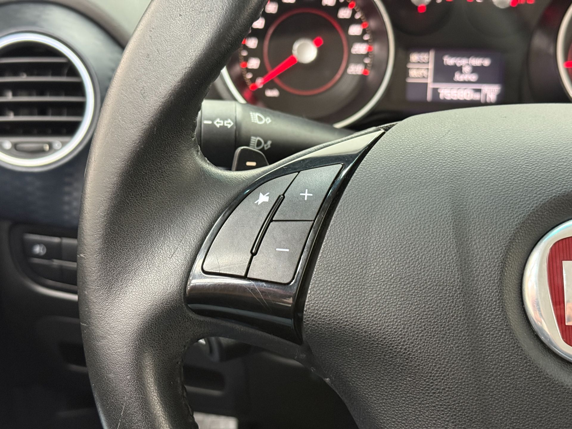 PUNTO SPORTING 1.8 AUTOMATIZADO 2016